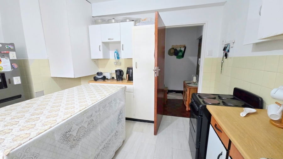  Bedroom Property for Sale in Southfield Western Cape